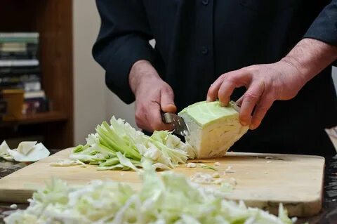 Как шинковать ножом