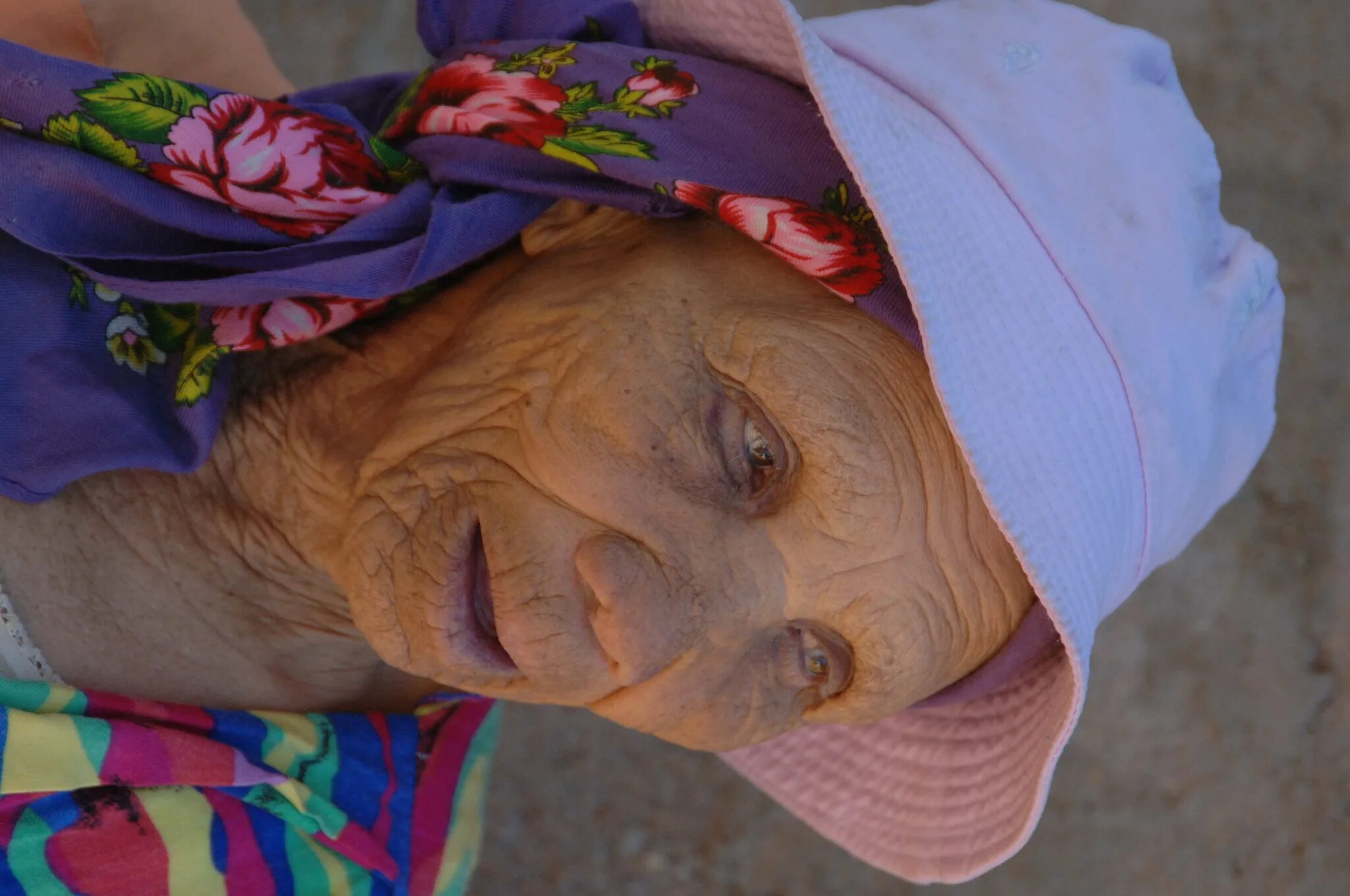 Фото крупно бабушек. Старуха. Египетская бабушка. Старая бабушка. Фото старых женщин.
