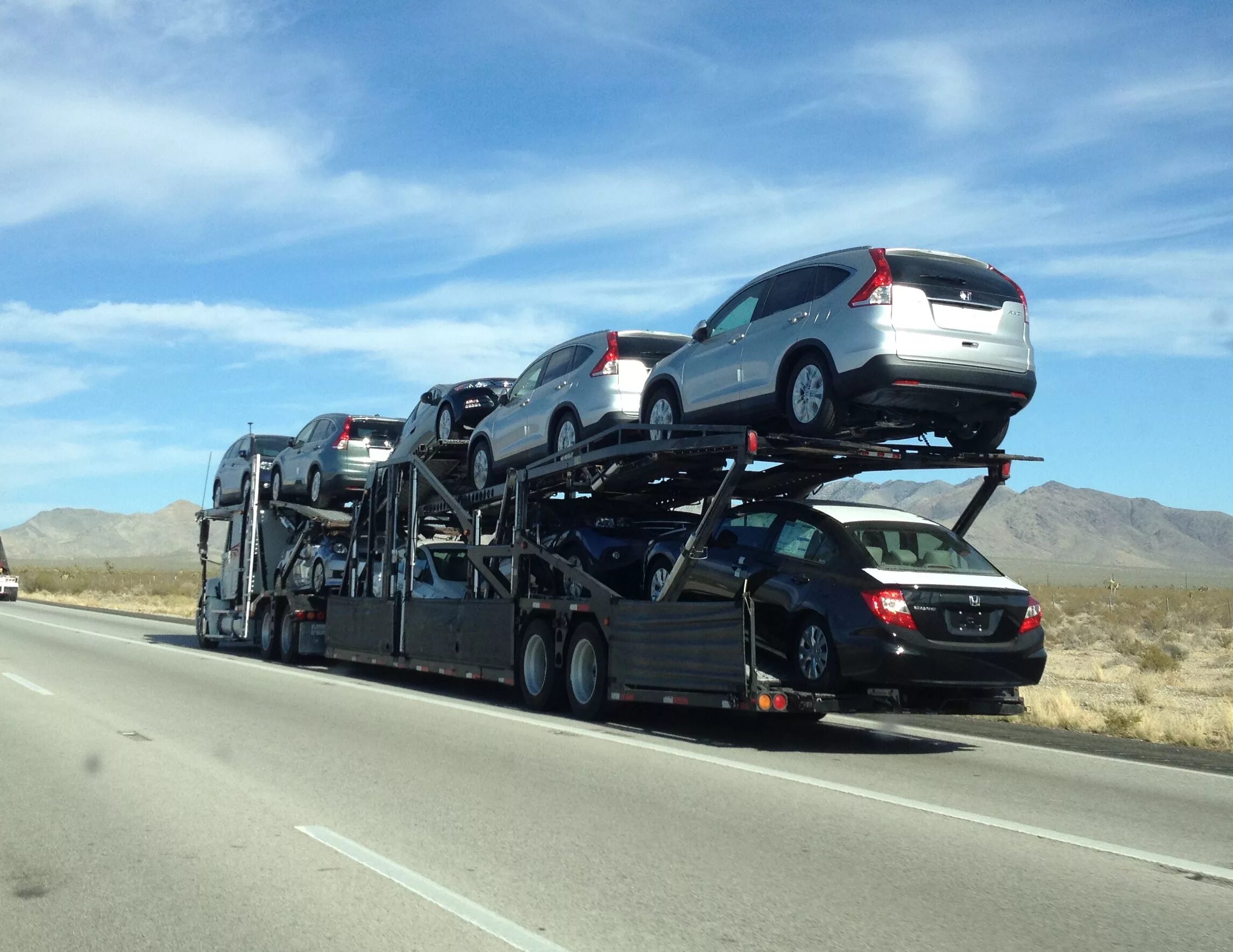 Truck car be. Перевозка автомобилей. Транспортировка машин. Транспорт для перевозки машин. Поставка автомобилей из Грузии.