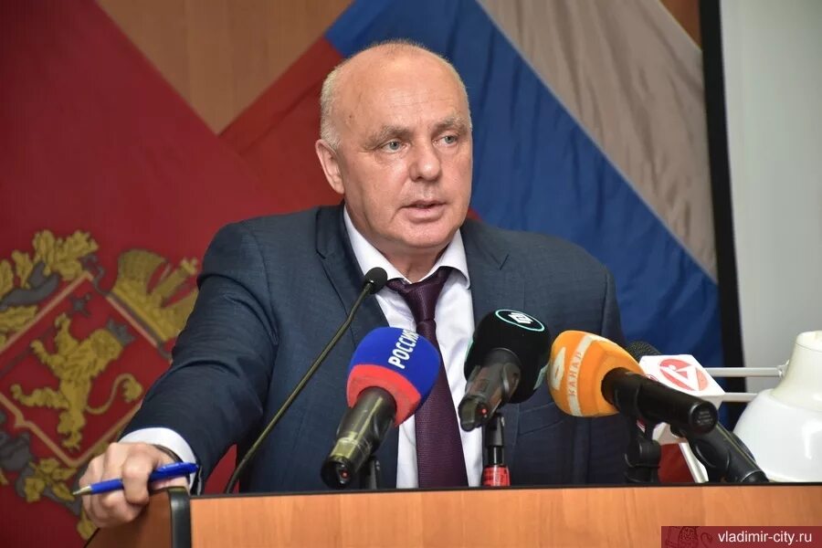 зарплата мэра. депутат города свободного. мониторинг пассажирского транспорта киров. совет народных депутатов города владимира. акулов госниихиманалит.