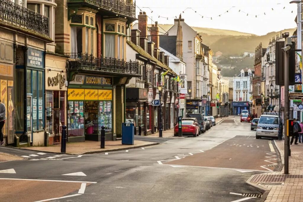 Town visit. олд таун эдинбург. ратуша базель. Town visit. великобритания эстетика оксфорд.