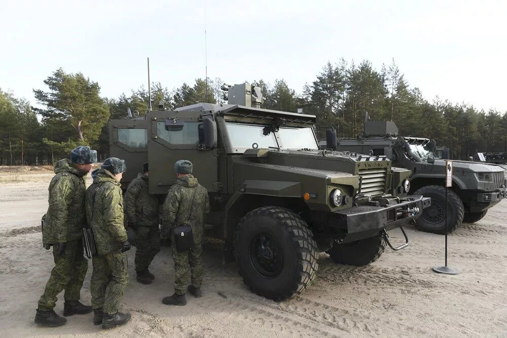 Военно промышленный комплекс урала. Бронеавтомобиль Урал-53099. Броневик ВПК Урал-53099. ВПК Урал 4х4. Новый броневик ВПК Урал.