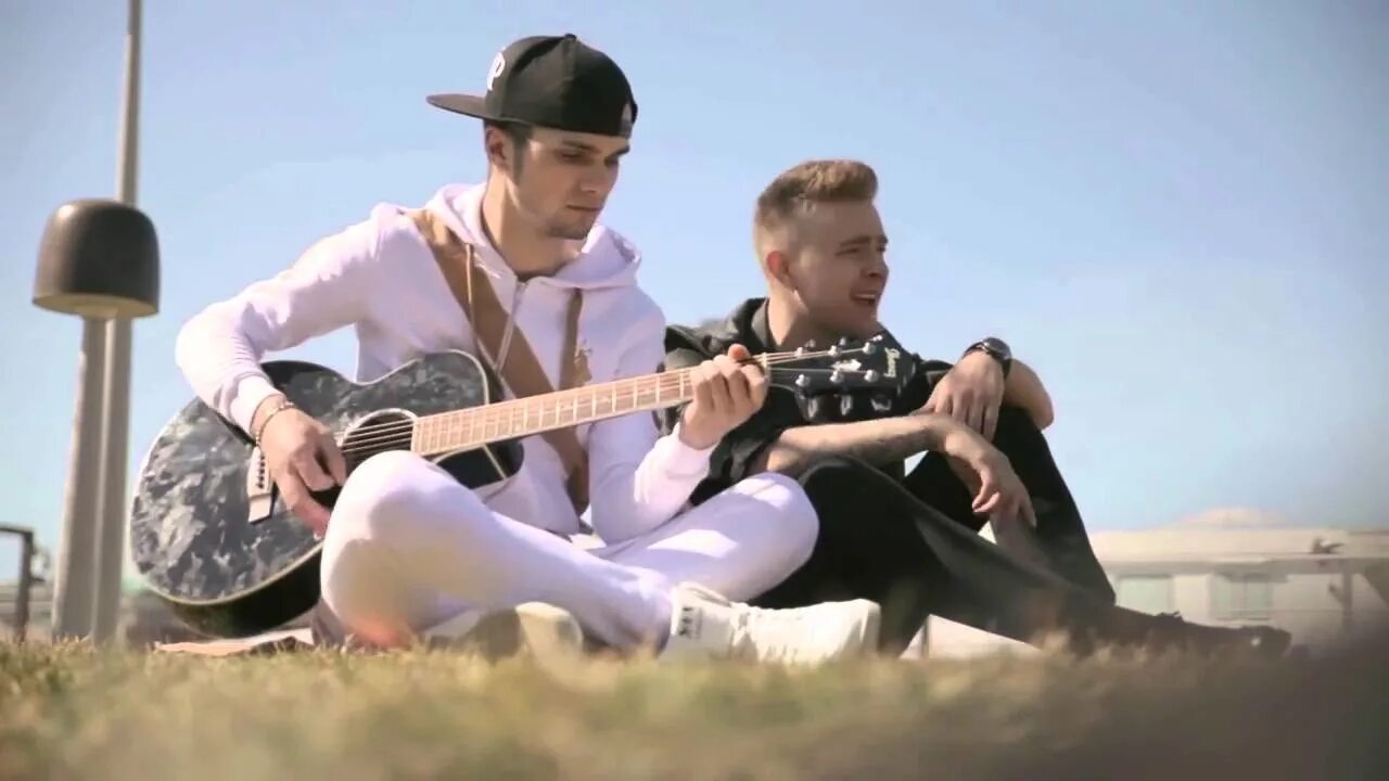 Раиль арсланов. Ютуб песню песенка. Youtube детские песни. Youtube музыка слушать. Ютуб песню песенка.