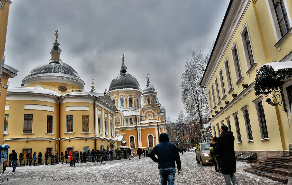 Покровский монастырь матрона. Покровский ставропигиальный женский монастырь москва. Покровский женский монастырь москва. Ставропигиальный монастырь матроны. Покровский женский монастырь матрона.