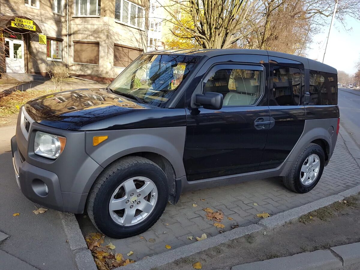 Хонда элемент с пробегом. Honda element 2004. Хонда элемент 2004. Джип Хонда элемент. Хонда элемент черная.