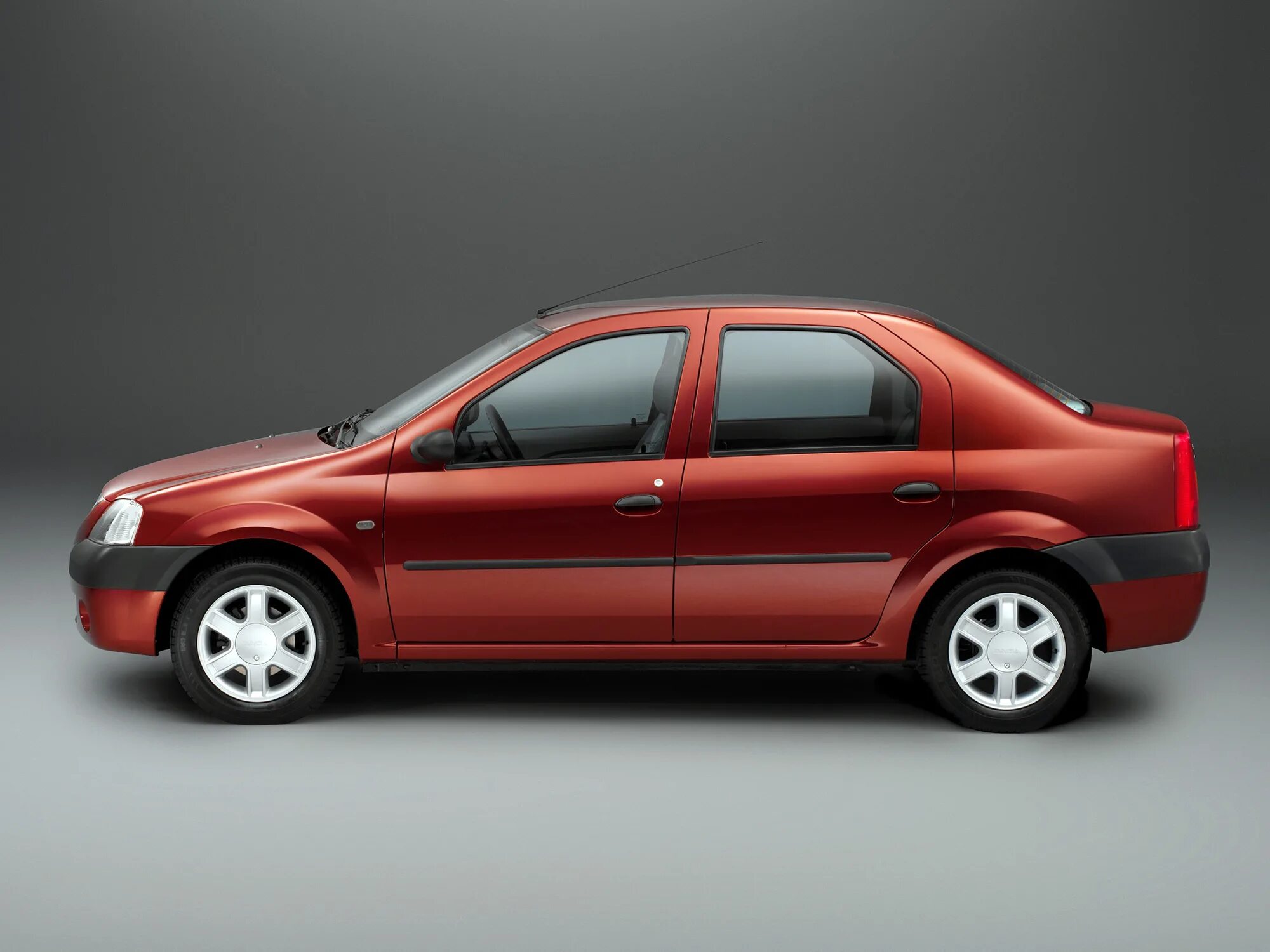 Логан первого поколения. Рено Логан 1 поколение. Рено Логан 1 поколение красный. Рено Логан 2004. Dacia Logan 1 поколения.