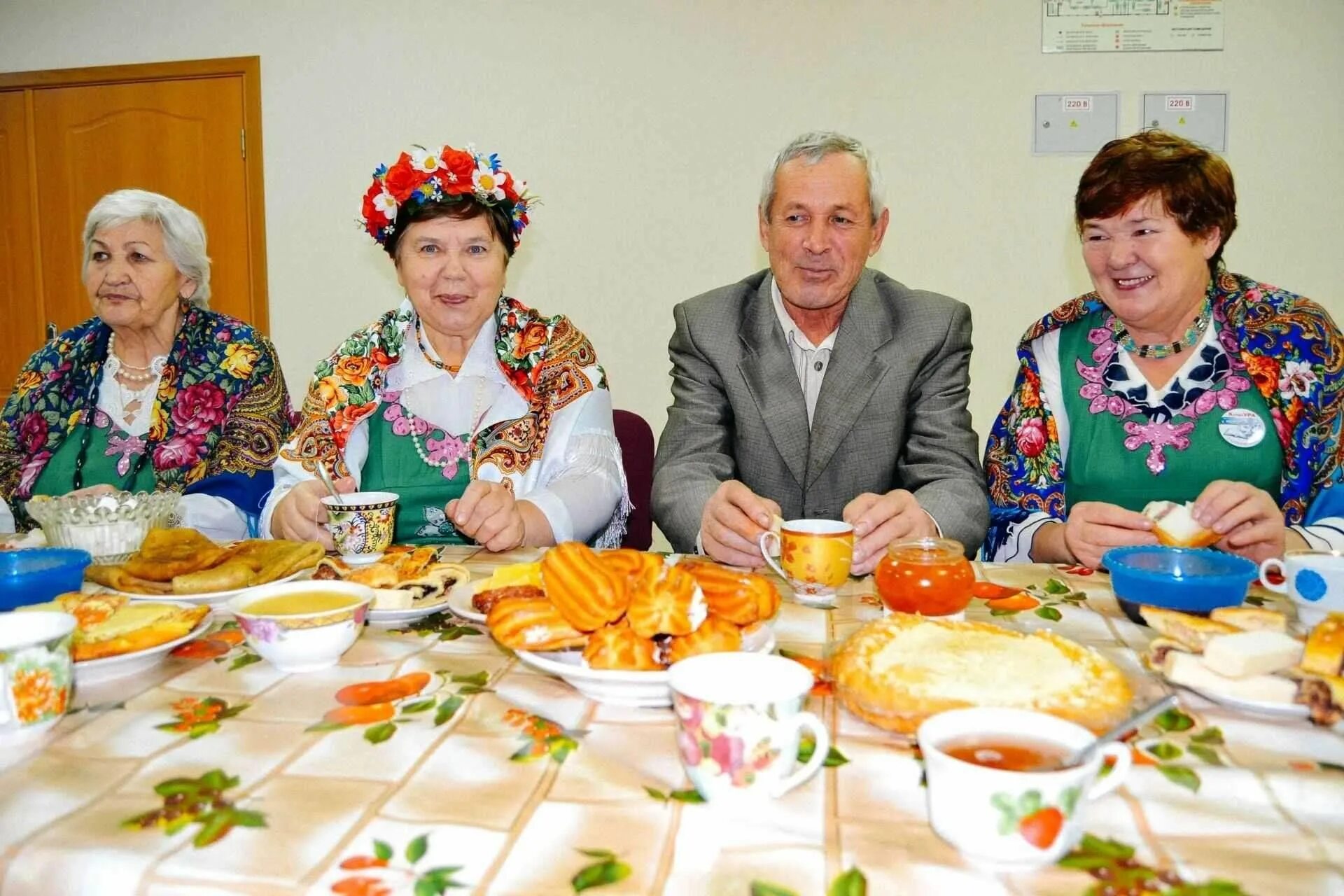 Конкурсы дню пожилых. Чаепитие пожилых. чаепитие для пожилых людей. посиделки для пожилых. с праздником пожилых.