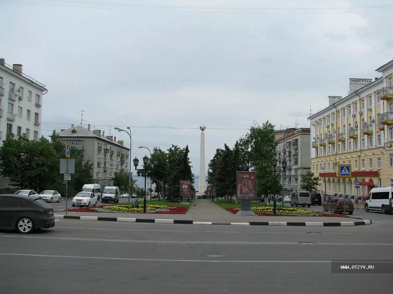 Гончарова перекрестки. Ульяновск Гончарова. Улица Гончарова. Перекресток Ленина и Гончарова Ульяновск. Улица Гончаров Ульяновск.