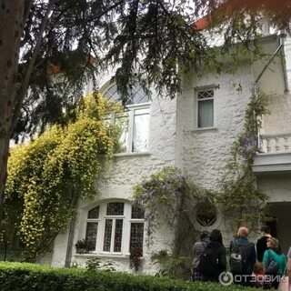 Дача чехова стояла почти за городом изложение