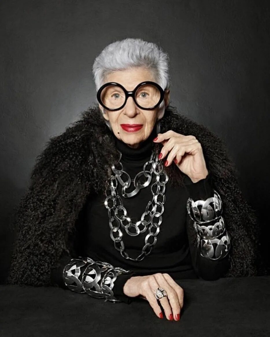 Iris apfel. Айрис Апфель. Модель Айрис Апфель. Модельер Айрис Апфель. Икона стиля Айрис Апфель.