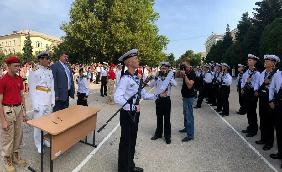 Училища севастополя после 9. С. Черноморское высшее военно-морское училище имени п. Нахимовское военно-морское училище севастополь. Нахимовское училище севастополь 2020.