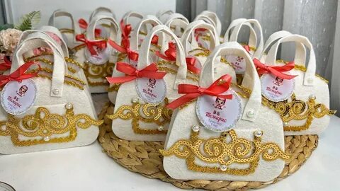 Трансвеститтердің жақыннан түсірілген суреттері