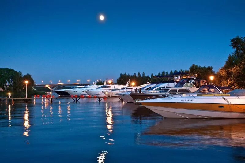 Клязьминское водохранилище пирогово. Адмирал пирогово пляж. Яхт клуб адмирал красноярск. Яхт клуб клязьминское. Яхт клуб клязьминское.