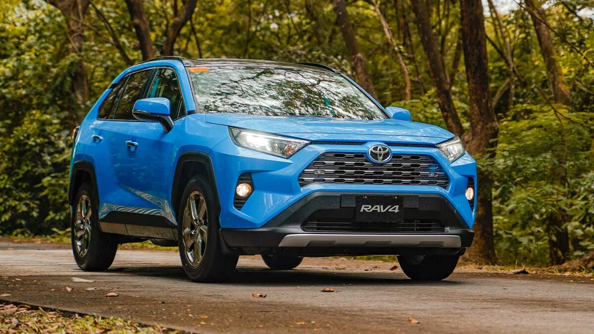 Toyota rav4 2020. Toyota rav4 2020 зеленый. Тойота рав 4 зеленая новая. Тойота рав 4 2020г.