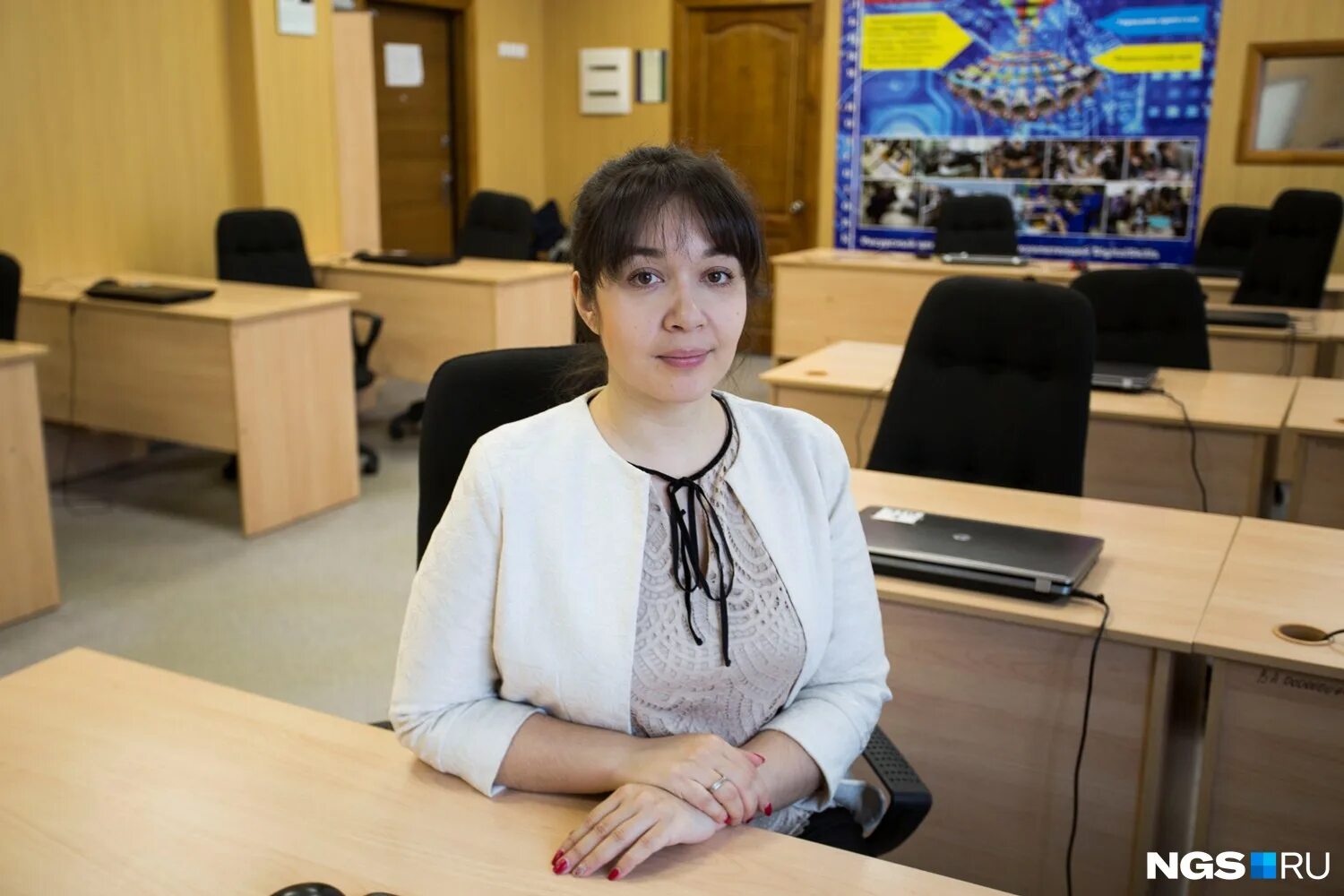 гимназия 13 новосибирск. новосибирская учительница. учитель математики из новосибирска фото.