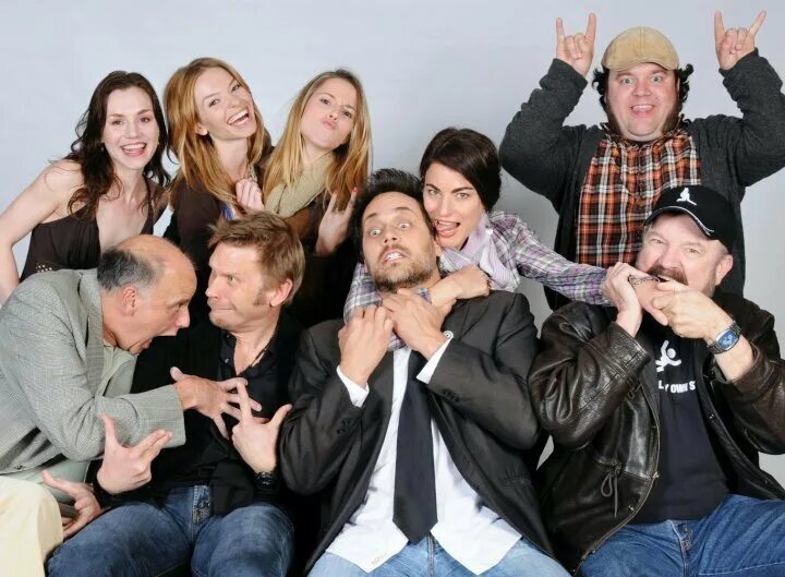 сверхъестественное актерский состав. кендрик сэмпсон сверхъестественное. сверхъестественное фотосессия актеров. дженсен джаред и миша. сверхъестественное актерский состав.