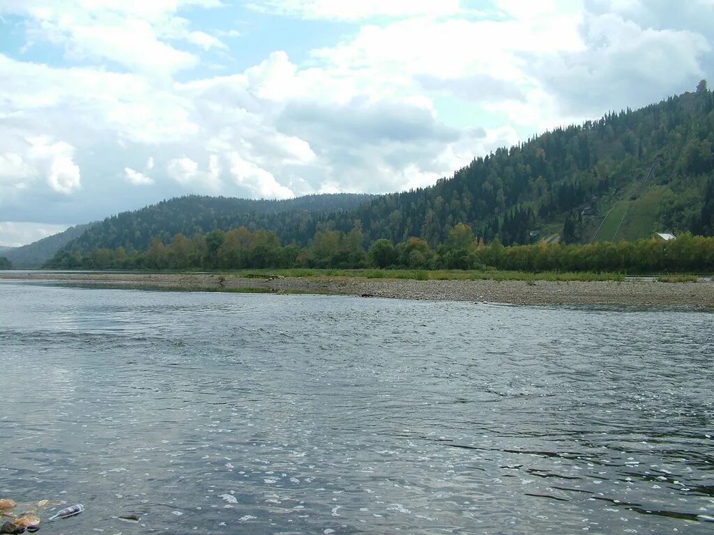 река томь кемеровская область. река в междуреченске кемеровской области. река уса междуреченск. сыркашинская гора в междуреченске. междуреченск томь.