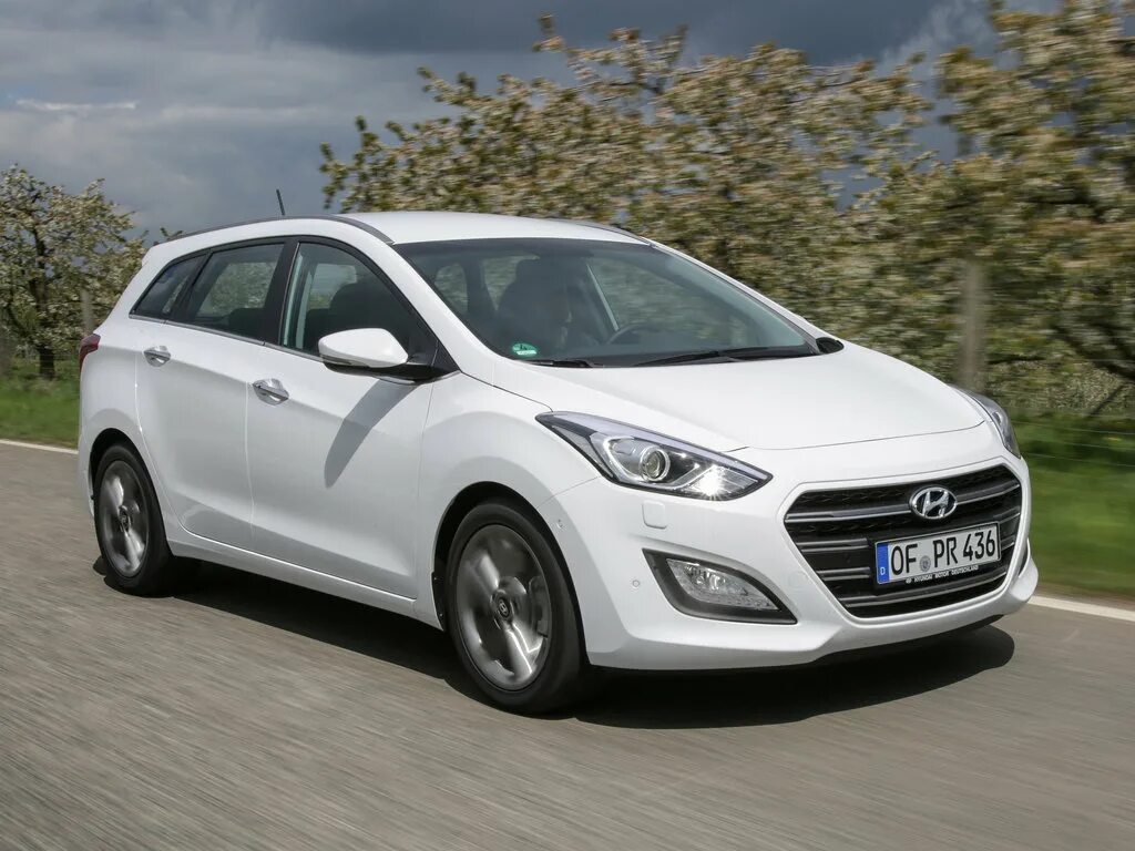 Сколько хендай ай 30. Hyundai i30 2015. Хендай ай 30. Хендай i30 2015. Хендай i30 универсал.