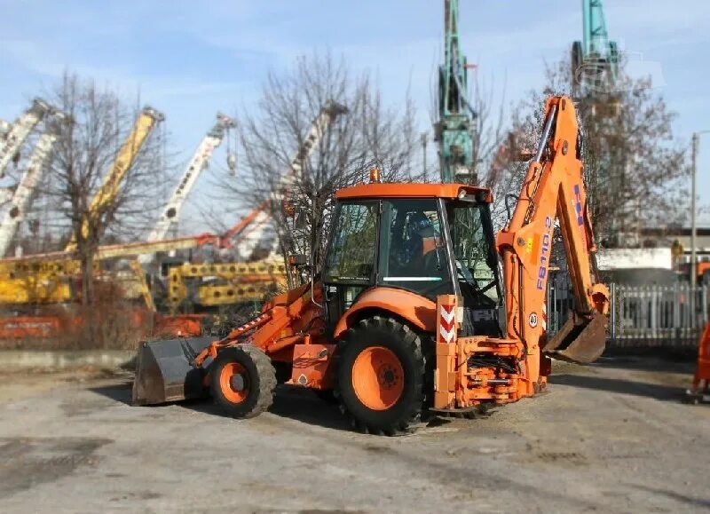 Fiat-Hitachi fb110. Экскаватор погрузчик Фиат Хитачи fb110.2 сиденье. Хитачи 110 погрузчик. Экскаватор-погрузчик Хитачи 5483.