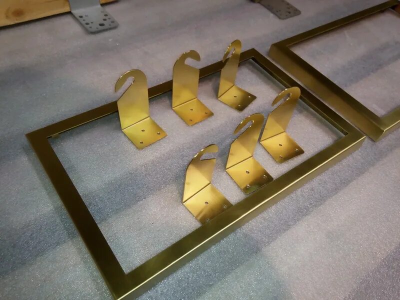 Латунь ювелирные изделия. Художественное литье из бронзы. Изделия из латуни на заказ. Литейные латуни интерьер. Изделия из латуни на заказ.