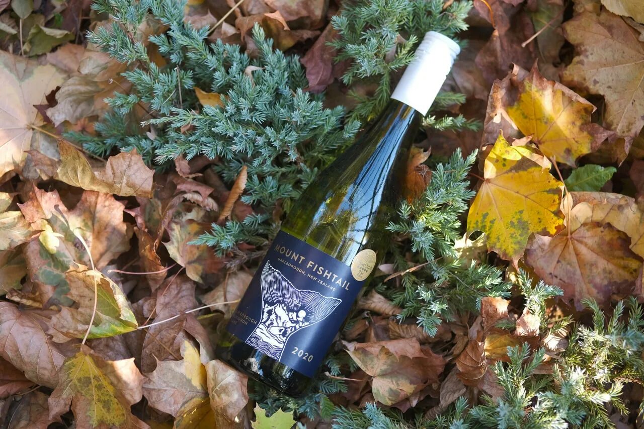 75 л. Mount fishtail sauvignon blanc. Sauvignon blanc новая зеландия киви. Mount fishtail sauvignon blanc. маунт фиштейл совиньон блан мальборо.