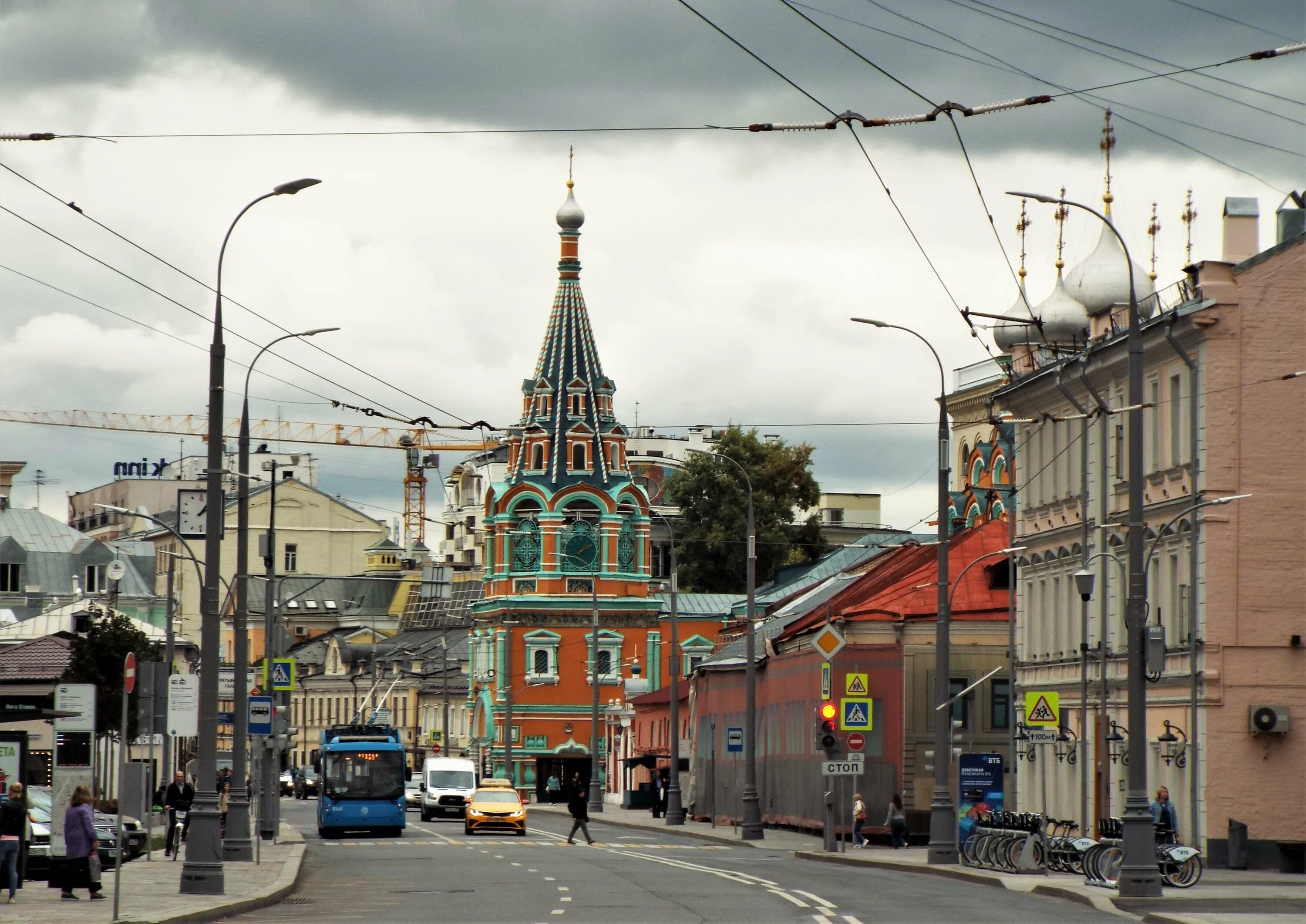 Улица большая полянка 19. Большая Полянка. Большая Полянка Москва. Район Полянка Москва. Улица Полянка в Москве.