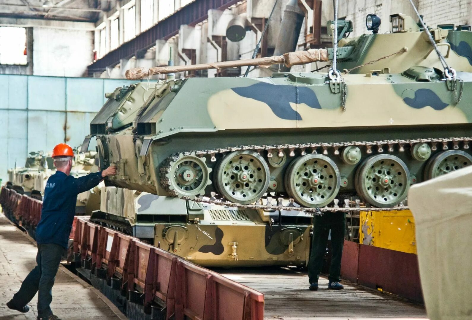 Панцирь кбп тула. Завод кбп тула. Завод кбп тула. Продукция оборонной промышленности. Продукция оборонной промышленности.