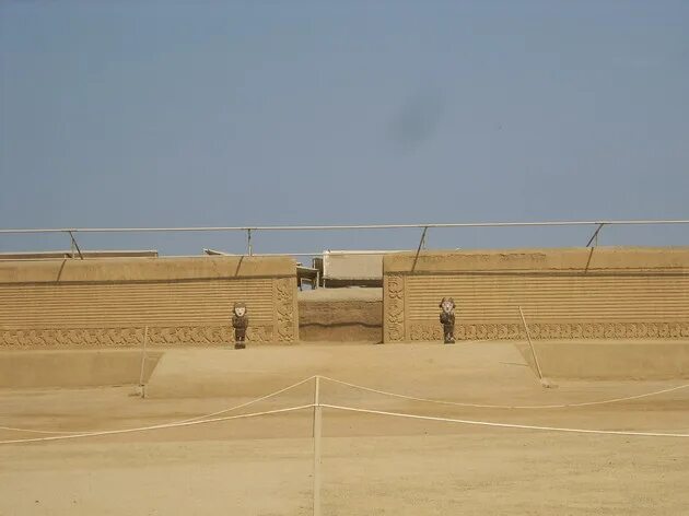 Чан чан субтитры. Древний город чан-чан. Чан чан субтитры. Чан чан 55. Джеки чан случайный шпион.