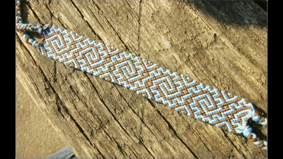 Гейзер схема. Феечки. Расчет длины нити для фенечки. Фенечки из ниток мулине. Длина фенечек.