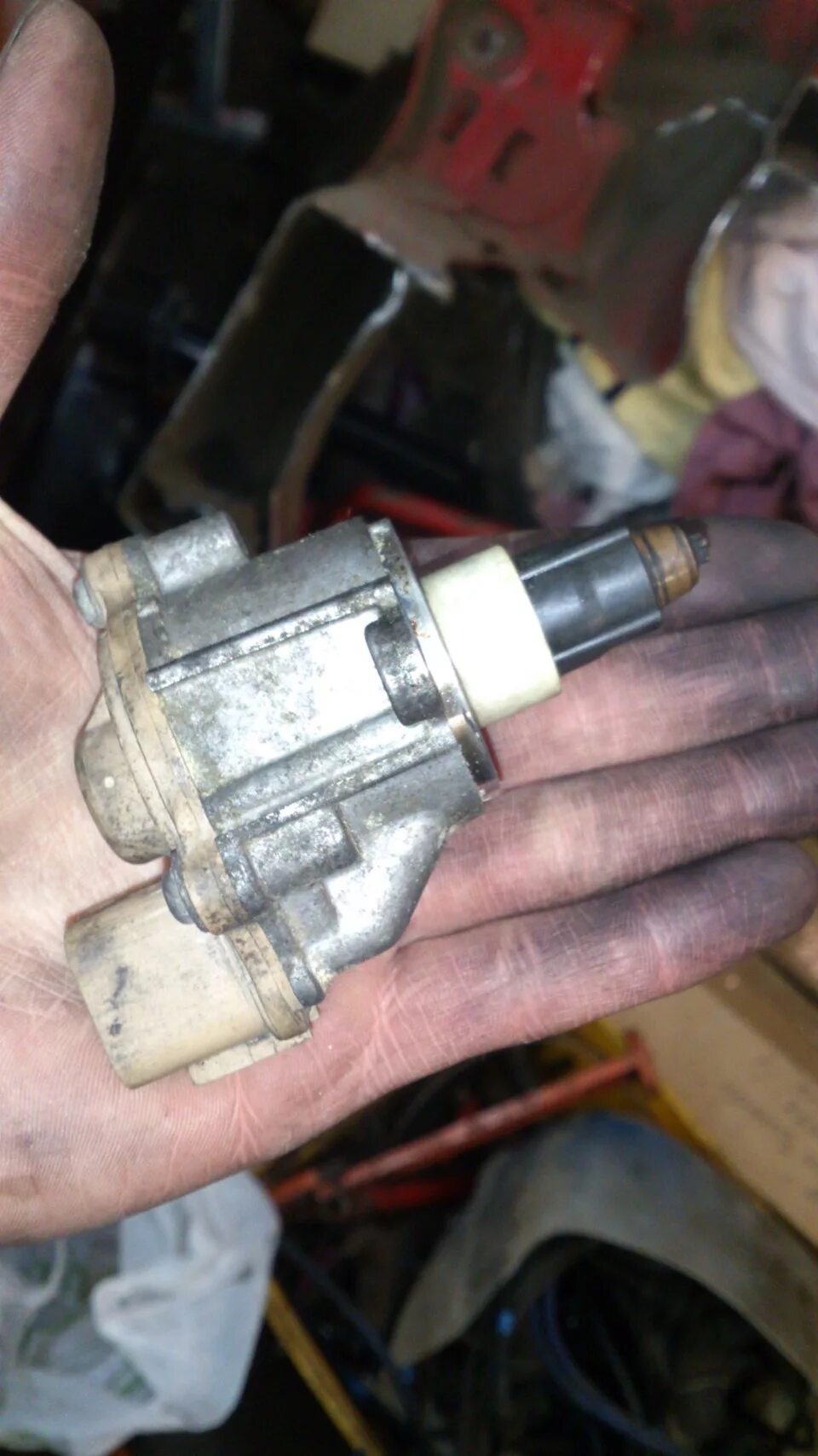 Митсубиси глохнет. Митсубиси глохнет. Митсубиси глохнет. Митсубиси галант 1998 заводится и глохнет. Датчик tps 4m40.