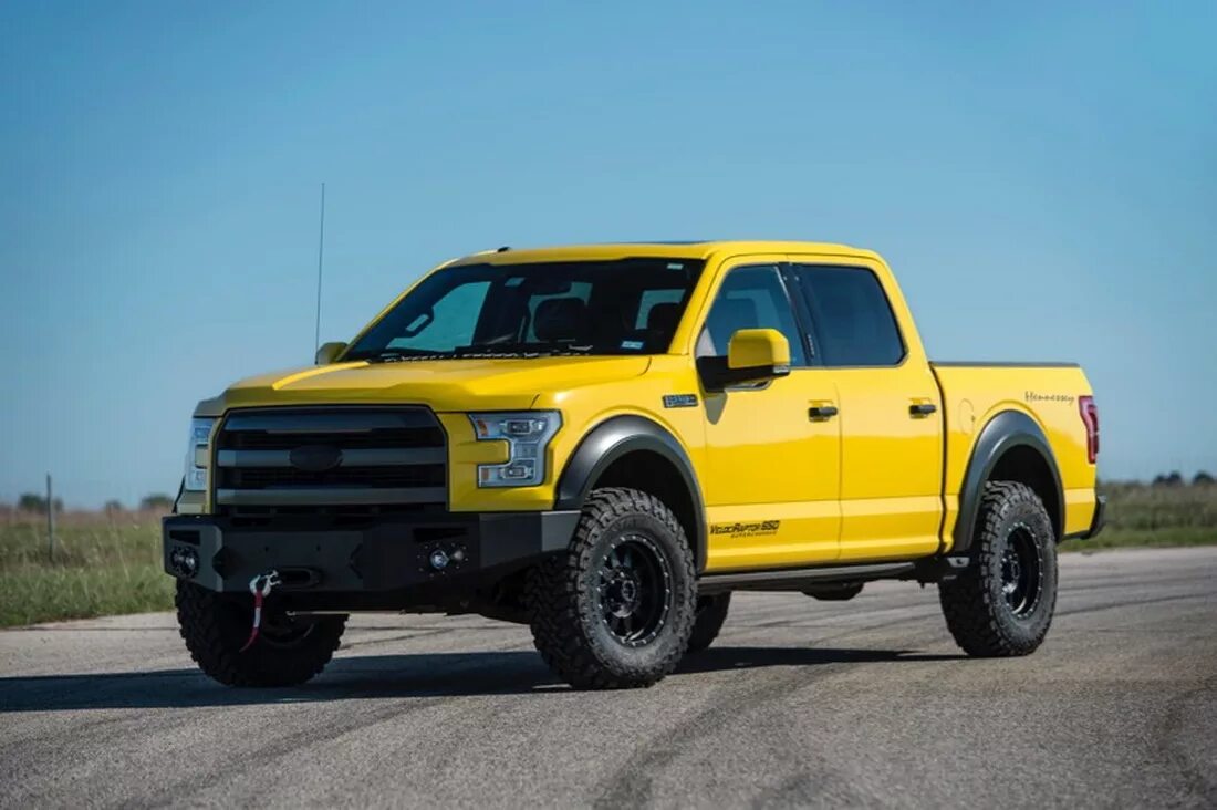 Желтый пикап. Ford f150 Велоцераптор. Форд ф 150 Велоцераптор. Ford Raptor желтый. Форд ф 150 желтый.