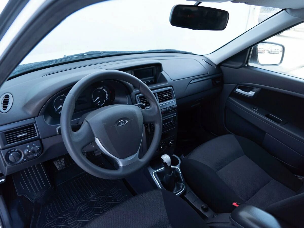 лада приора люкс 2015 автомат. лада приора 2015 люкс. приора 2015 люкс. приора 2015 люкс белая. Lada priora 2 люкс салон.