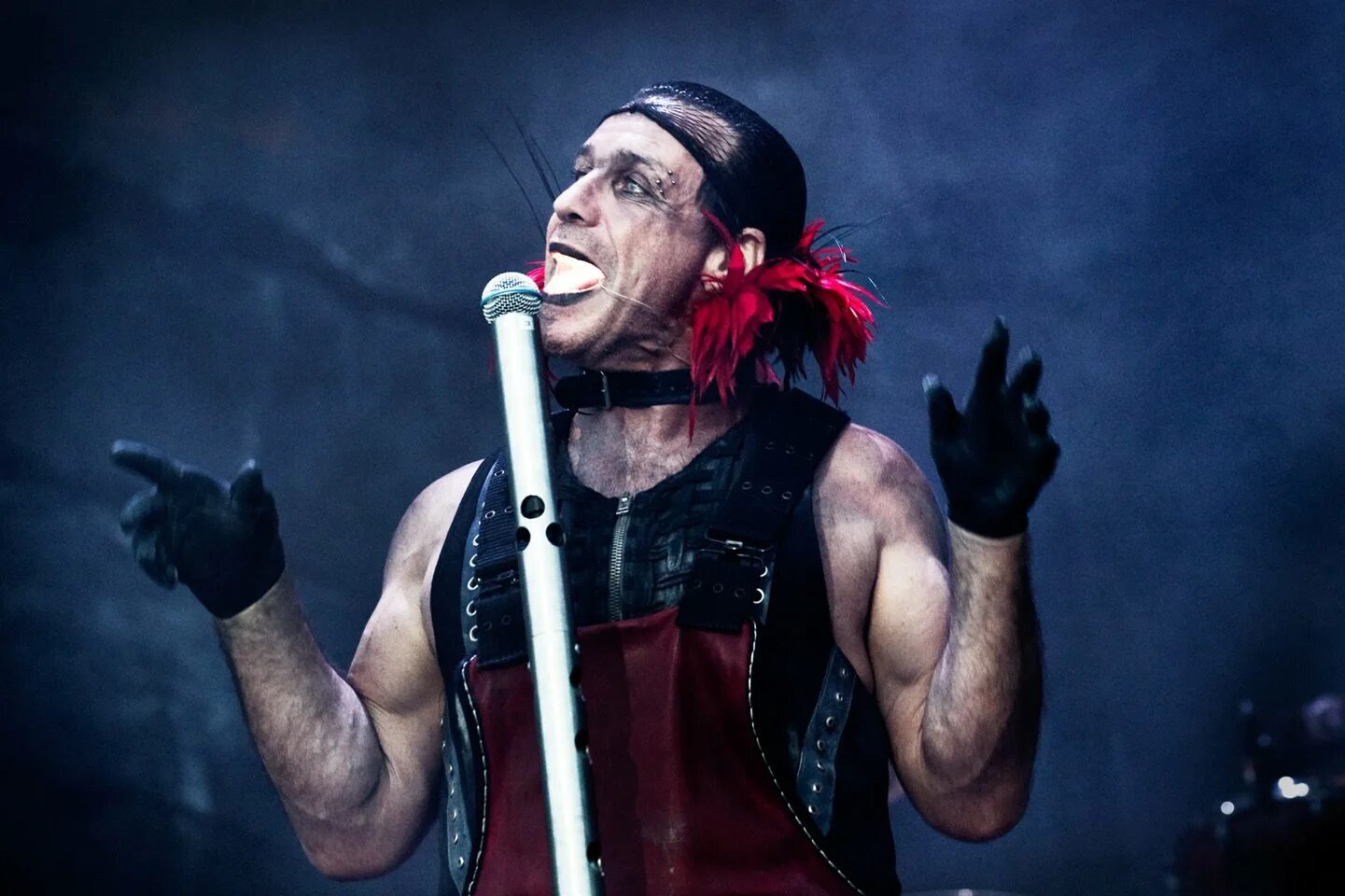 Lindeman. Rammstein Тилль Линдеманн. Группа Rammstein Тилль Линдеманн. Rammstein солист. Rammstein Тилль Ли́ндеманн.