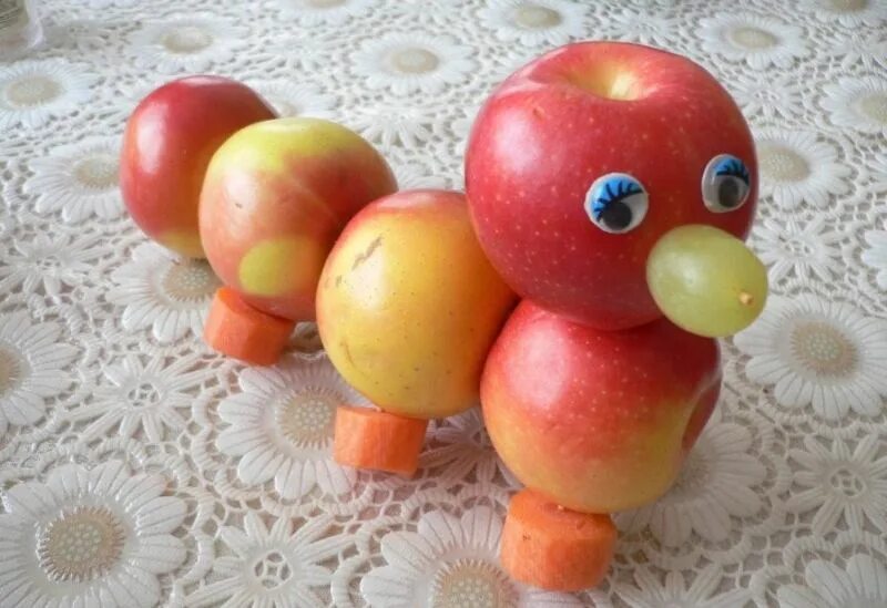 Сова из яблок. Поделки из яблок. фигурки из яблок. поделки из яблок в детский сад.