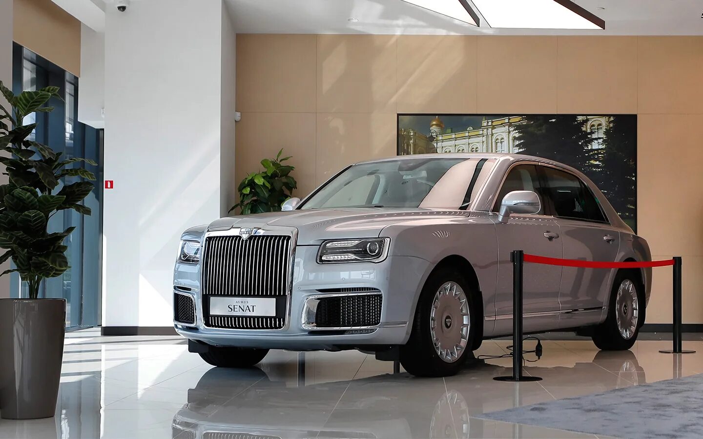 Аурус автомобиль фото производитель. Завод аурус в елабуге. aurus автомобили 2021. аурус сенат 2021. аурус сенат седан мотор.
