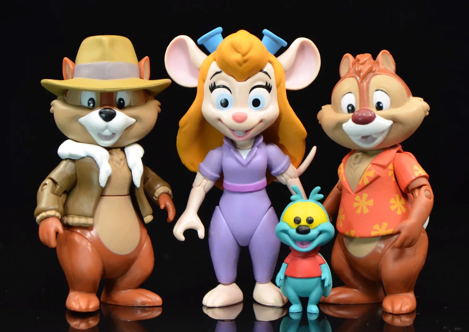 Чип бурундук игрушка. Плюшевые придурки чипи чипи. Плюшевые придурки чипи чипи. Коллекция фигурок чип и дейл. Игрушка гайка из чип и дейл.