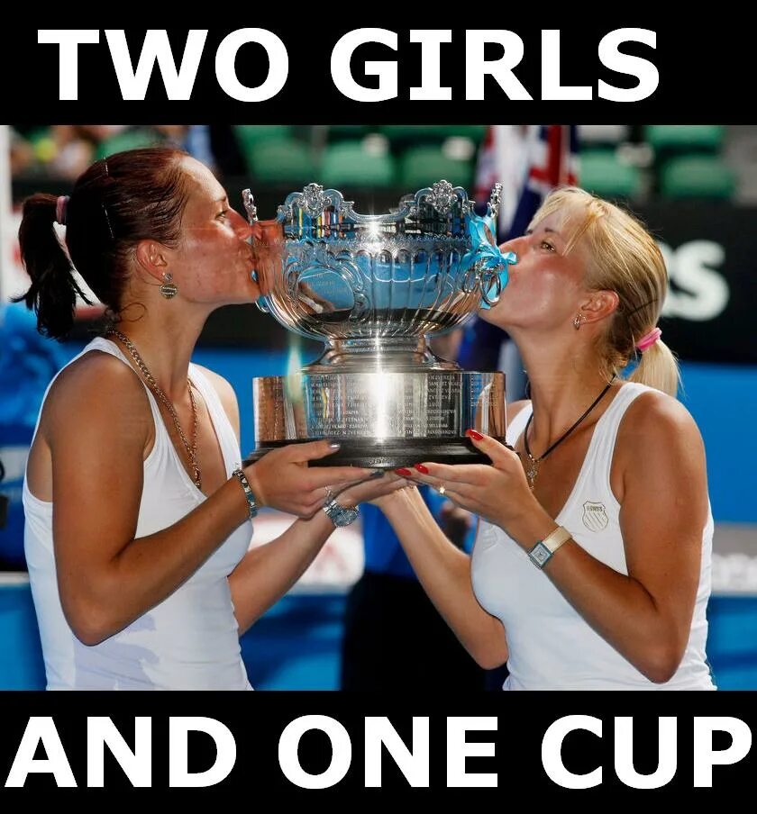 2 Girls 1 Cup. Герлз Ван кап. 2 Девушки 1 чашка.