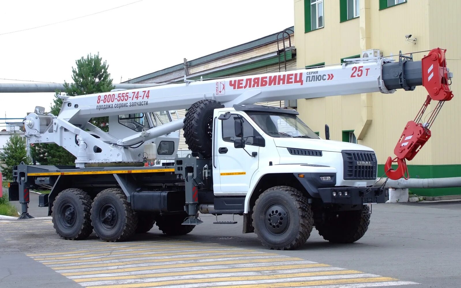 Челябинец 25 тонн. Кран автомобильный КС-55732. Автокран КС-55732 «Челябинец». Автомобильный кран Урал КС-55732. Урал Некст кран 25т.