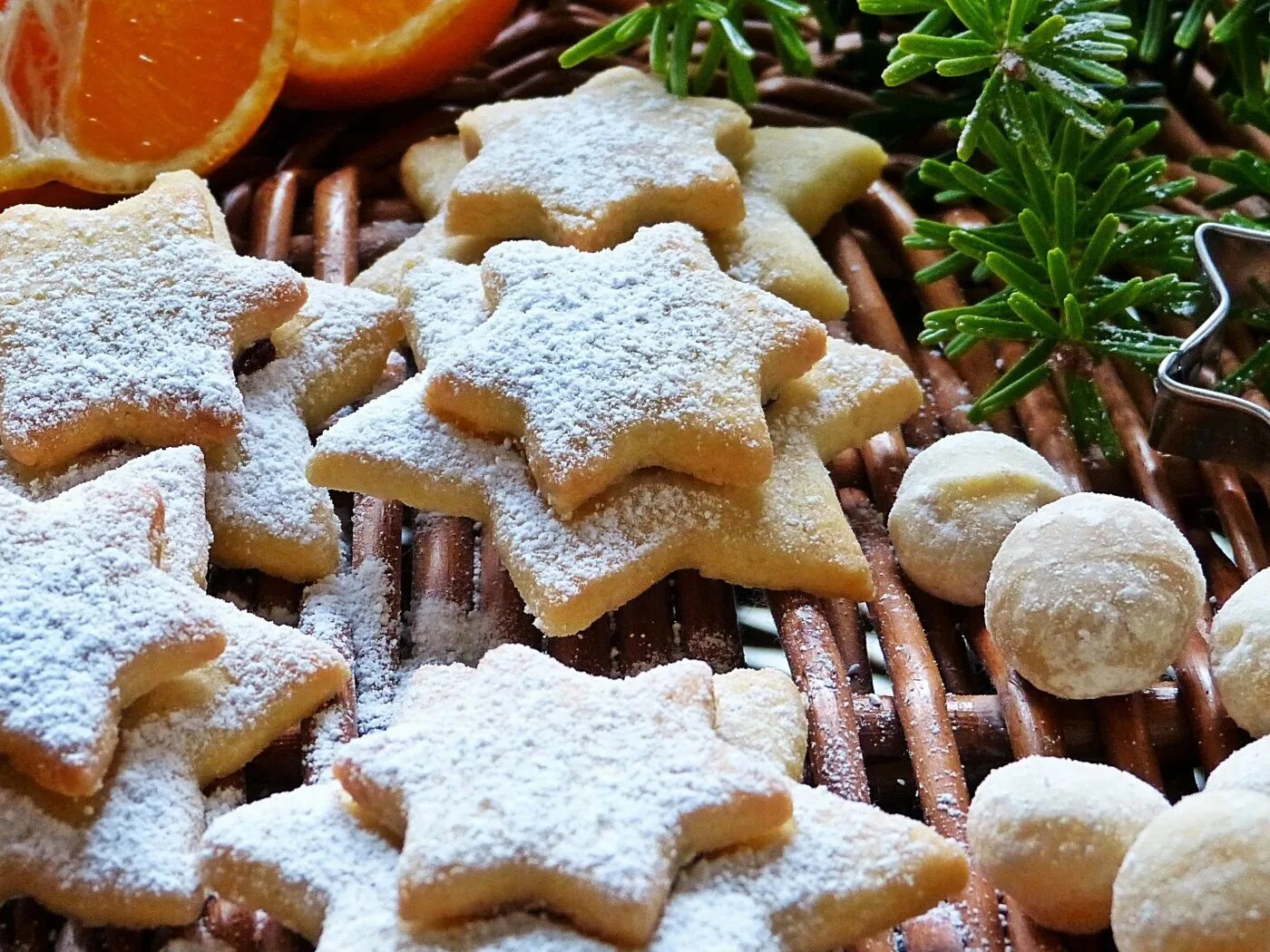 Рождественское печенье. Имбирное печенье в сахарной пудре. Печенье Звездочка. Печенье «песочное».