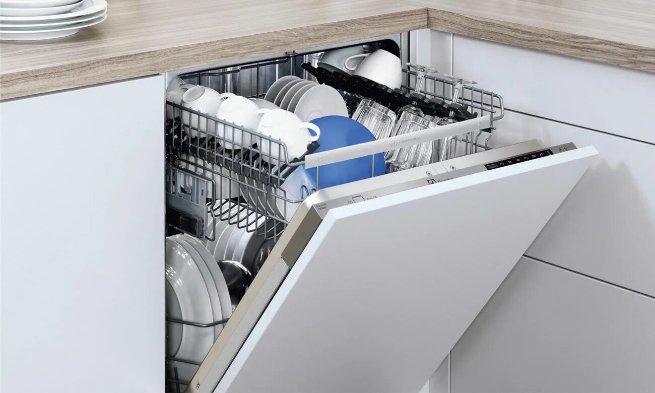 Какую посудомоечную встраиваемую купить. Посудомоечная машина Zarget ZDB 4588s. Посудомоечная машина Zarget ZDB 6010s. Посудомоечная машина в интерьере. Посудомойка Электролюкс.