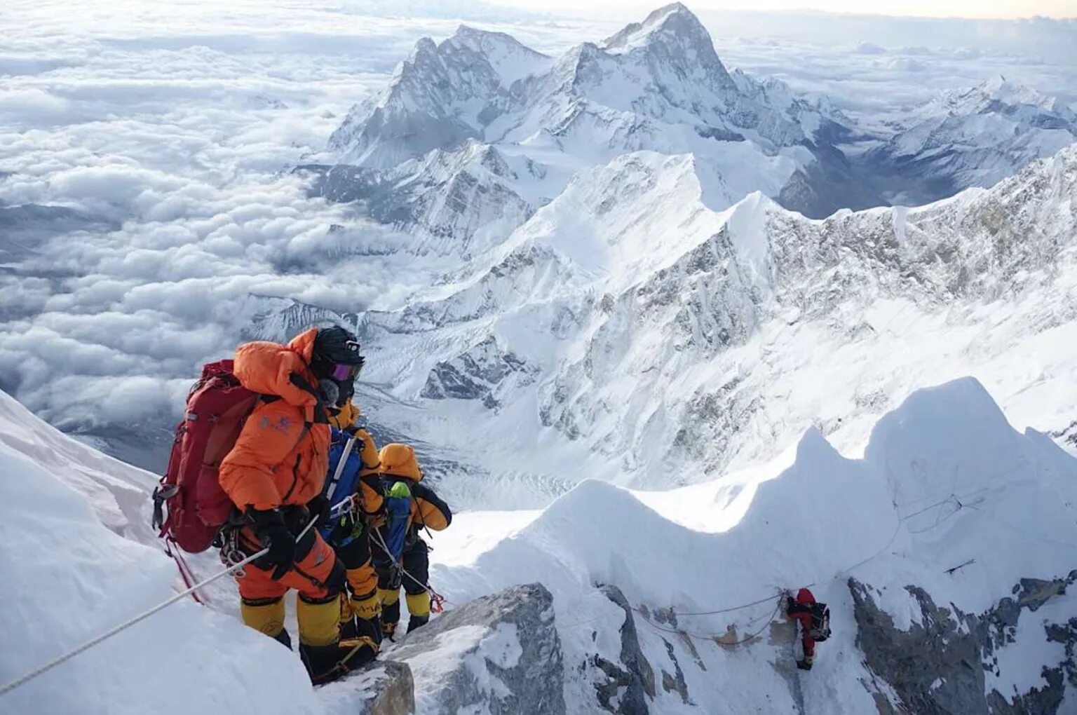 Высота эве. Горная вершина Джомолунгма (Эверест). Денали Белуха Чогори Эверест Канченджанга. Вершины: гора Джомолунгма (Эверест),. Гималаи Эверест.