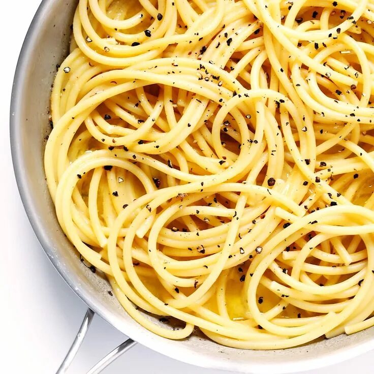 Cacio e pepe. Спагетти Качо е Пепе. Паста Cacio Pepe. Фетучини Качо э Пепе. Римская паста Качо-э-Пепе.