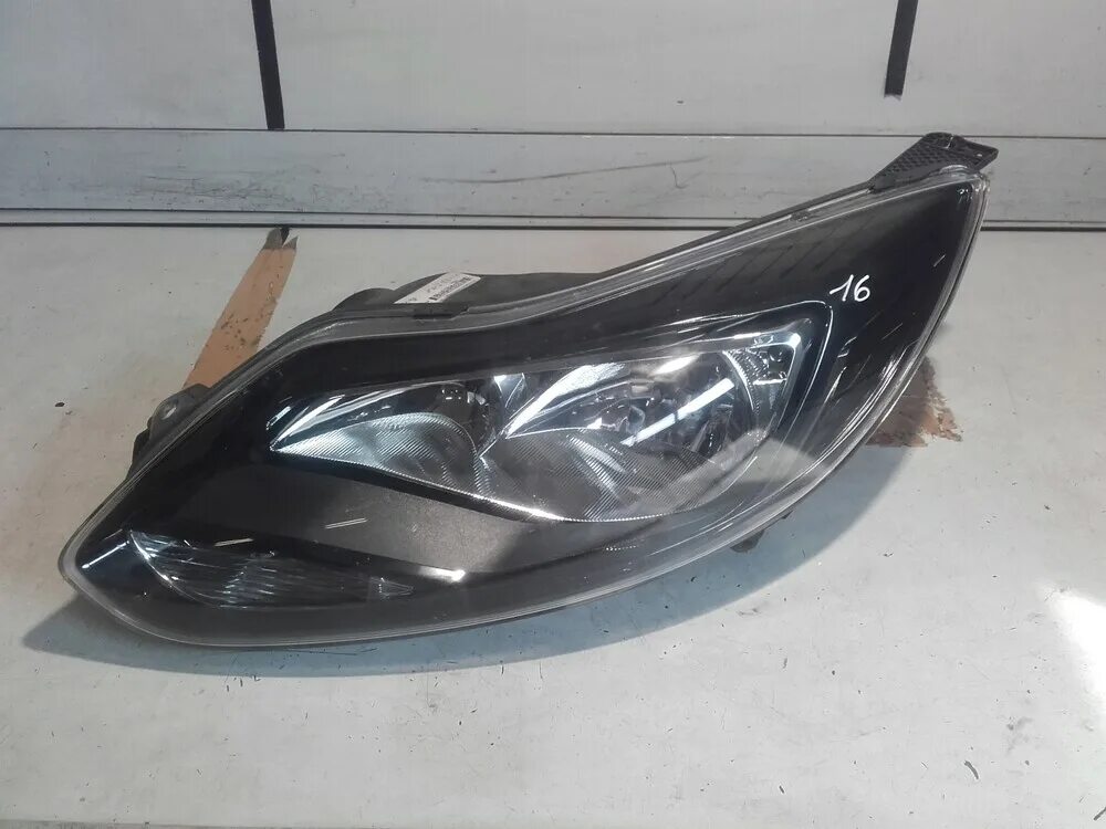 Фара ford focus 3 ксенон. Фара фф3 рестайлинг. Фары форд фокус 3 2013. Фара форд фокус 3 2013. Фара фокус 3.