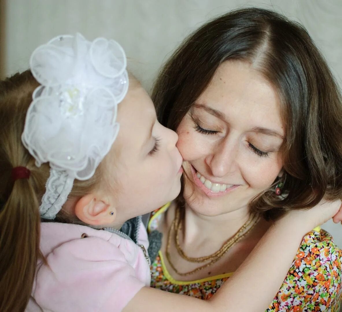 старшая дочь сериал. моя старшая дочь фото. елена подкаминская и ее дочь. дочка сериала сорокины. поддержка старшей дочери.