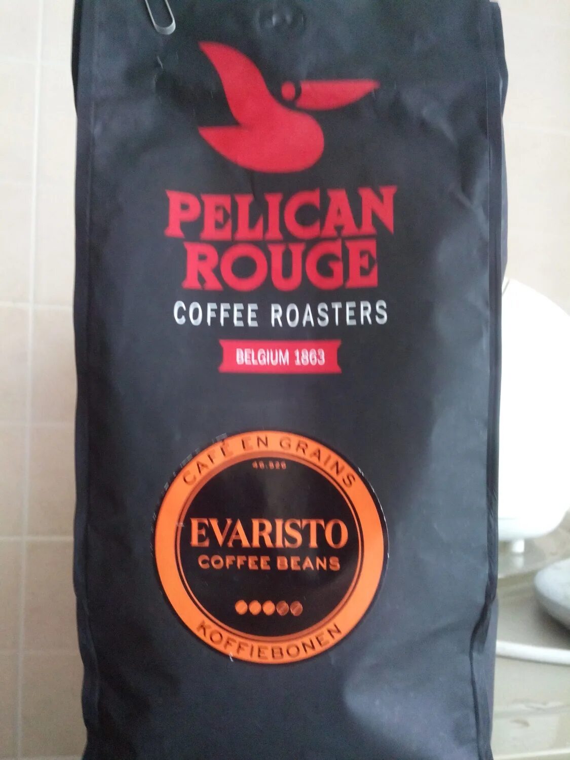 Озон кофе 1 кг. Pelican rouge кофе в зернах. Кофе в зернах Pelican rouge Evaristo, 1 кг. Кофе Пеликан Руж. Кофе красный Пеликан.