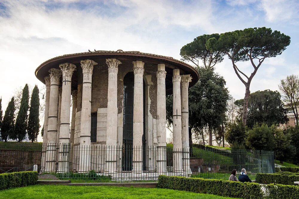 храм весты в риме. храм весты (римской богини домашнего очага), рим. круглый храм сивиллы. храм весты в древнем риме. храм весты.