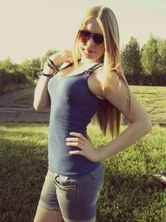 Одноклассница маша