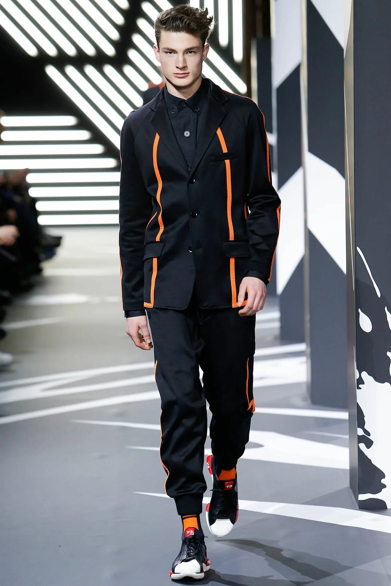 Dolce Men's Gym SS13 Dolce and gabbana man, Mens fashion summer, Mens sportswear