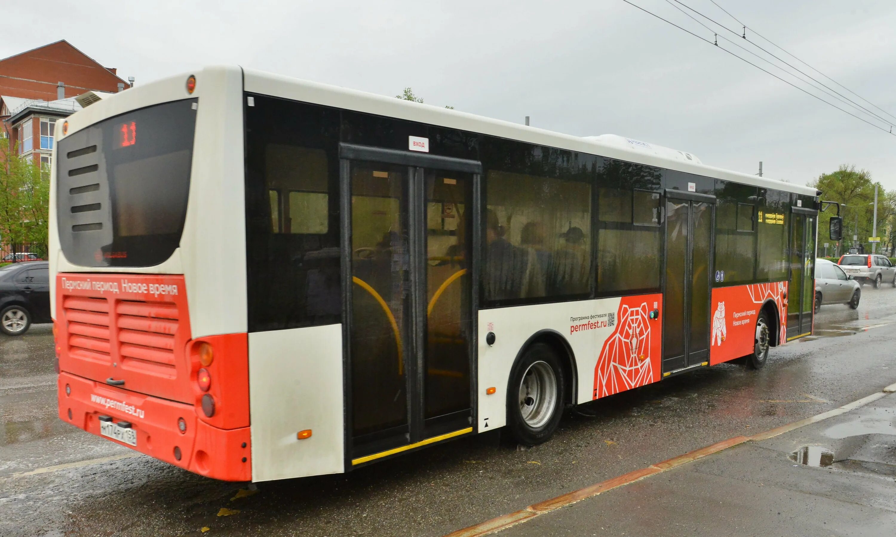 Автобус пермь 300. Пермский автобус МАЗ. МАЗ 206 Пермь. Новые автобусы в Перми. Пермь автобус Пермь.