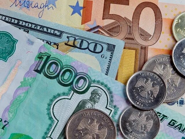 Доллар 65 копеек. Валюта в мурманске. 260 долларов. Валюта в мурманске. Курс доллара на сегодня в банках мурманска.